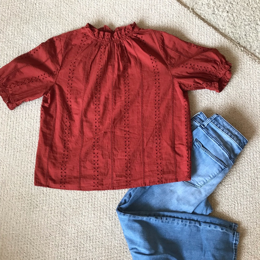 Universal Thread Rust Eyelet Short Balloon Sleeve